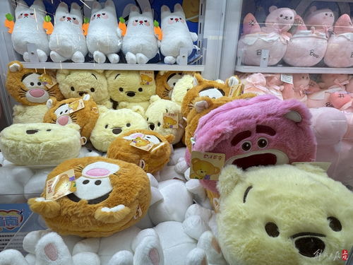 商場監(jiān)管缺位，低價山寨玩偶泛濫成患